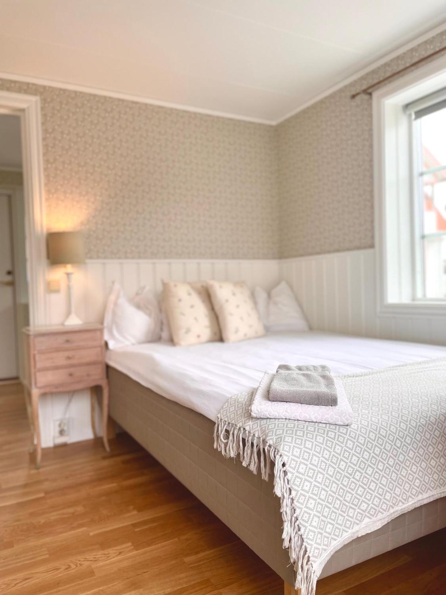 Hotell & Restaurant Solliden Stenungsund Zewnętrze zdjęcie